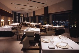 タワーズレストラン クーカーニョ