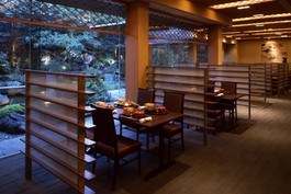 日本料理「雲海」